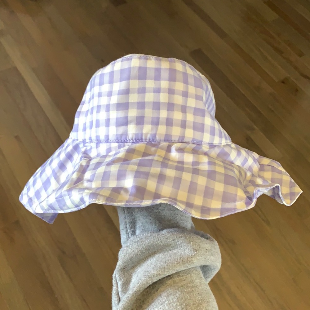 Bucket hat